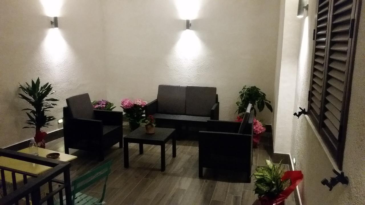 Bed & Breakfast L'officina Di Apollo 2*